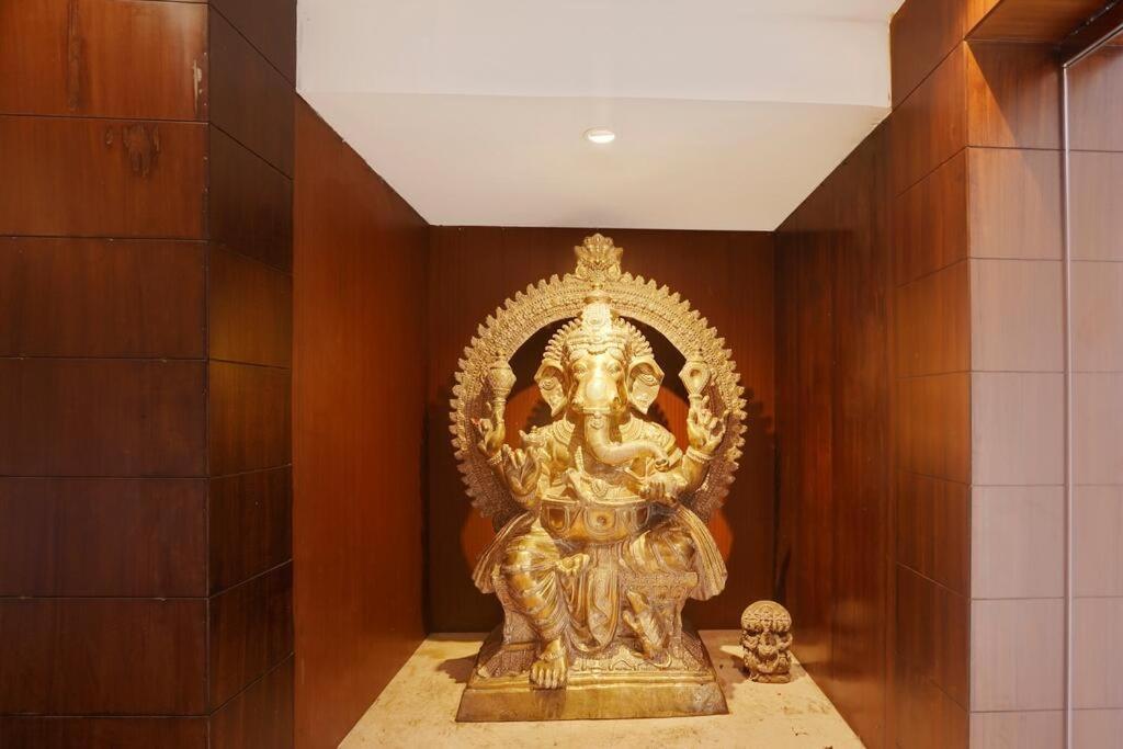 Hotel Miland Palace ブバネーシュワル エクステリア 写真