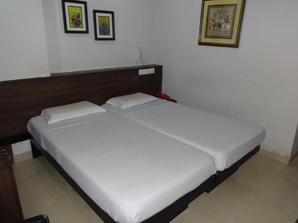 Hotel Miland Palace ブバネーシュワル 部屋 写真
